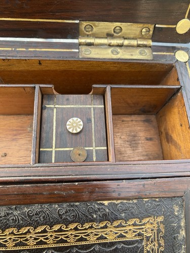 Handsome Antique Writing Slope With Rosewood Veneers - Picture 5 of 24