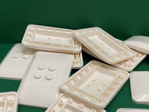LEGO Roof, Vehicle Roof, 4 x 6 x 2/3, White, No. 98281, / 2 Pieces Per Order - Picture 6 of 12