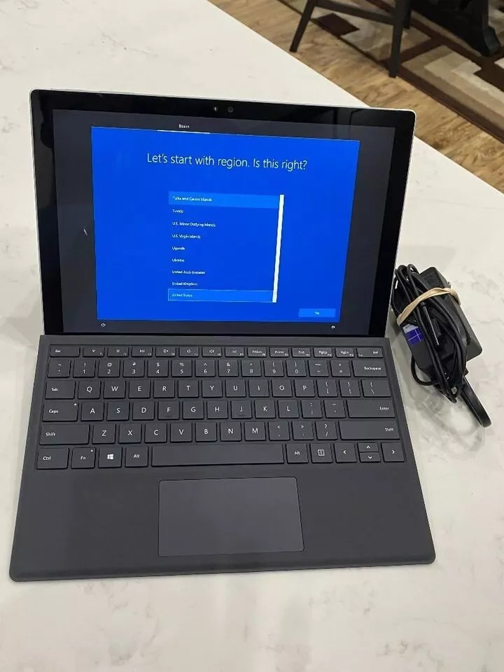 Microsoft Surface Pro 5 12 Core i5 2.6 GHz - SSD 256 GB - 8 GB Without  Keyboard