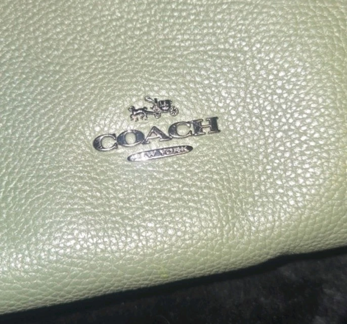 Coach Edie 31 Shoulder Bag Hobo Purse Olive Green Turn Lock Zip Around Divider - Image 4 of 4