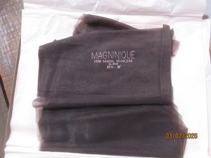 Box of 3 Vintage Magninque Nylons in Original Box Size M Demi Cantrece & Sandal