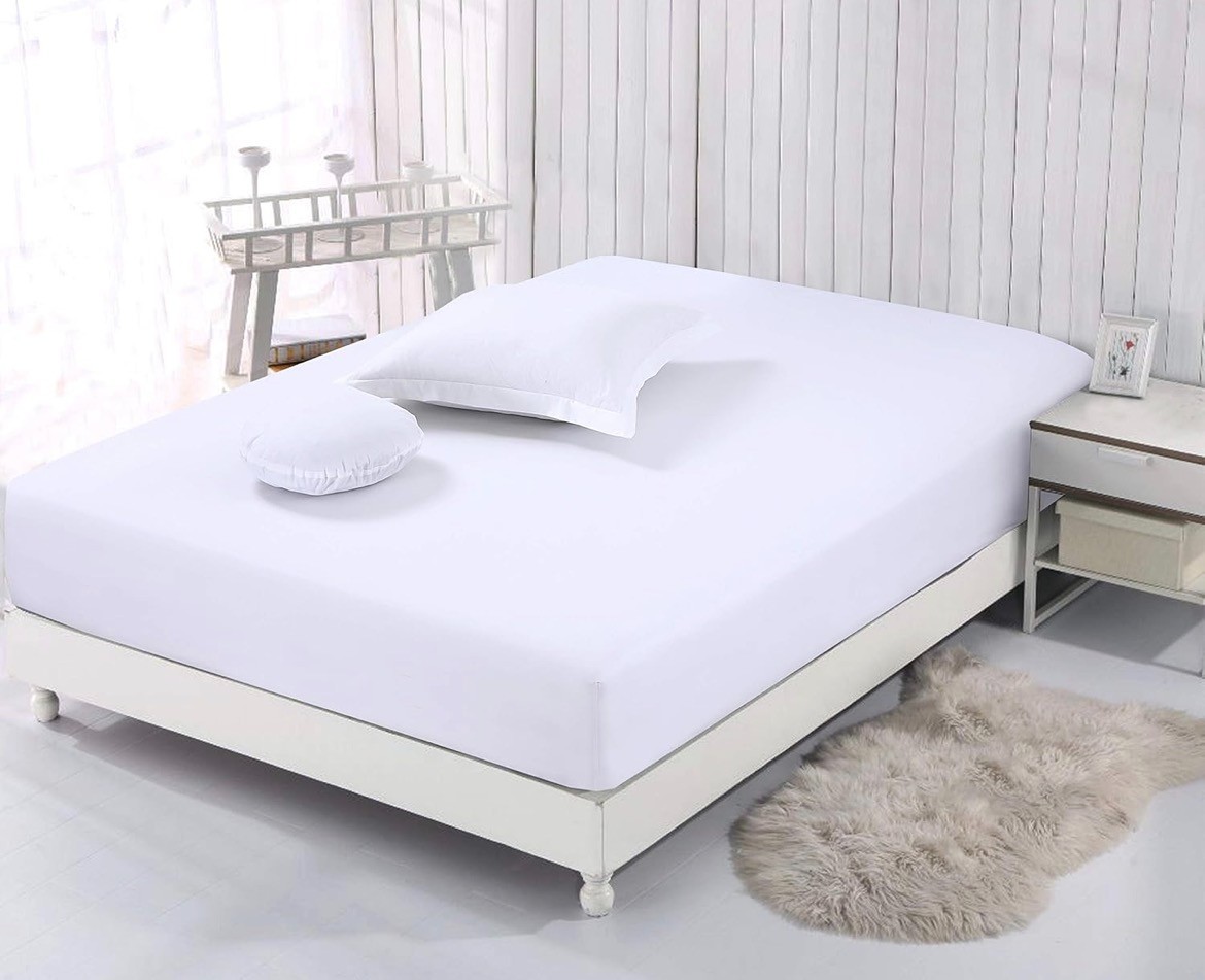 Drap-housse 180x200x7 cm blanc Mórico en coton fini le tissu qui glisse