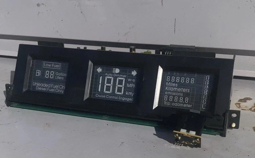 Cuadro de instrumentos digital Cadillac Seville Eldorado 1988-1990 4,5 L 25-265316-1 Foto 3 de 4