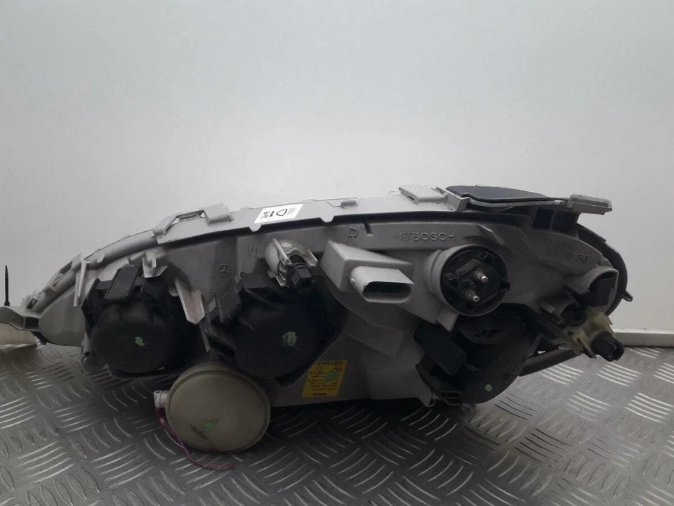 FARO CONDUCTOR DERECHO MERCEDES CLASE A160 AVANTGARDE 1999 A1688200461 Foto 2 de 4