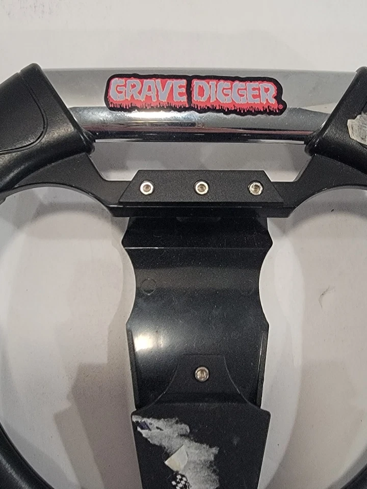 Volante Activision Monster Jam Nintendo Wii negro con llamas verdes Foto 2 de 4