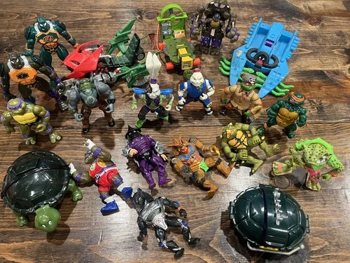 Teenage Mutant Ninja Turtles Vintage Action Figures-Lot + vehicles