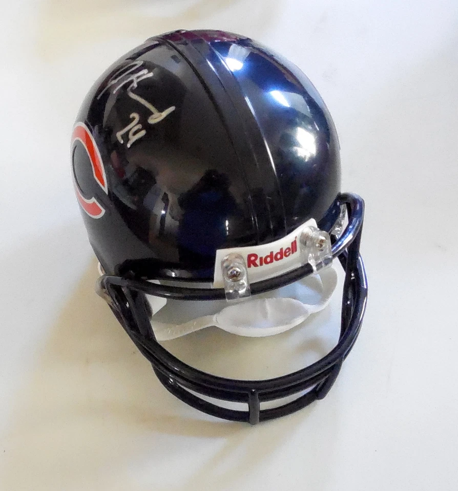 Jordan Howard - Chicago Bears - Mini casco autografiado con certificado de autenticidad BDS #2955 Foto 2 de 3