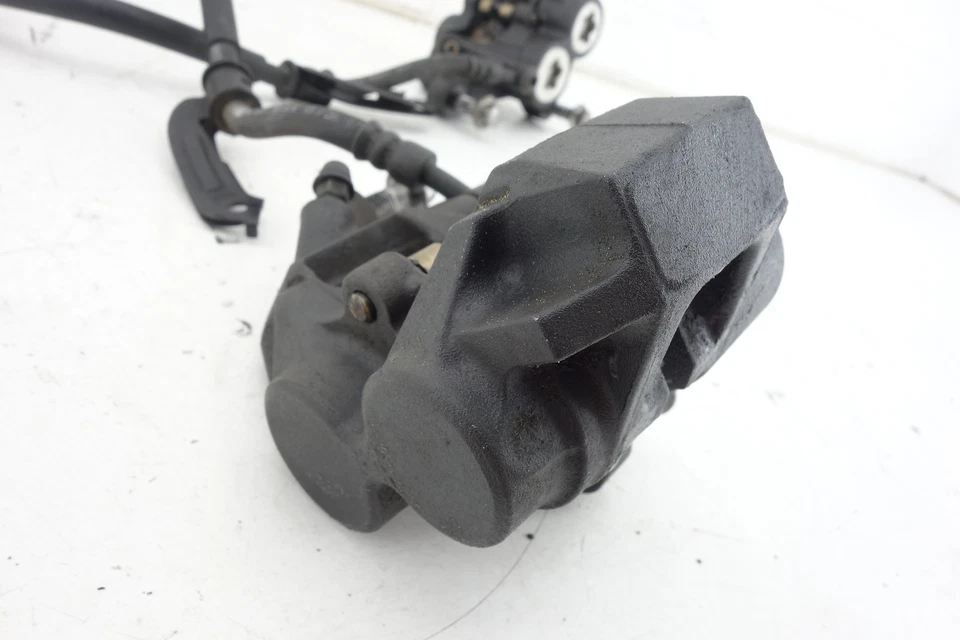 06-15 Yamaha Fz1 OEM Freno Delantero Cilindro Maestro Pinza Izquierda Derecha Foto 4 de 4