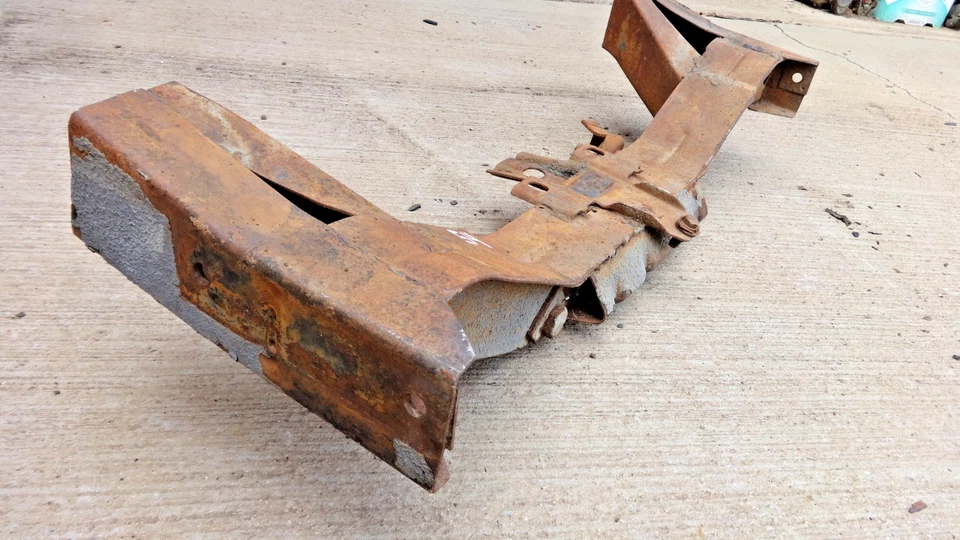 Ford Fairlane 1954 travesaño delantero original 1955 1956 Mercury Foto 3 de 4