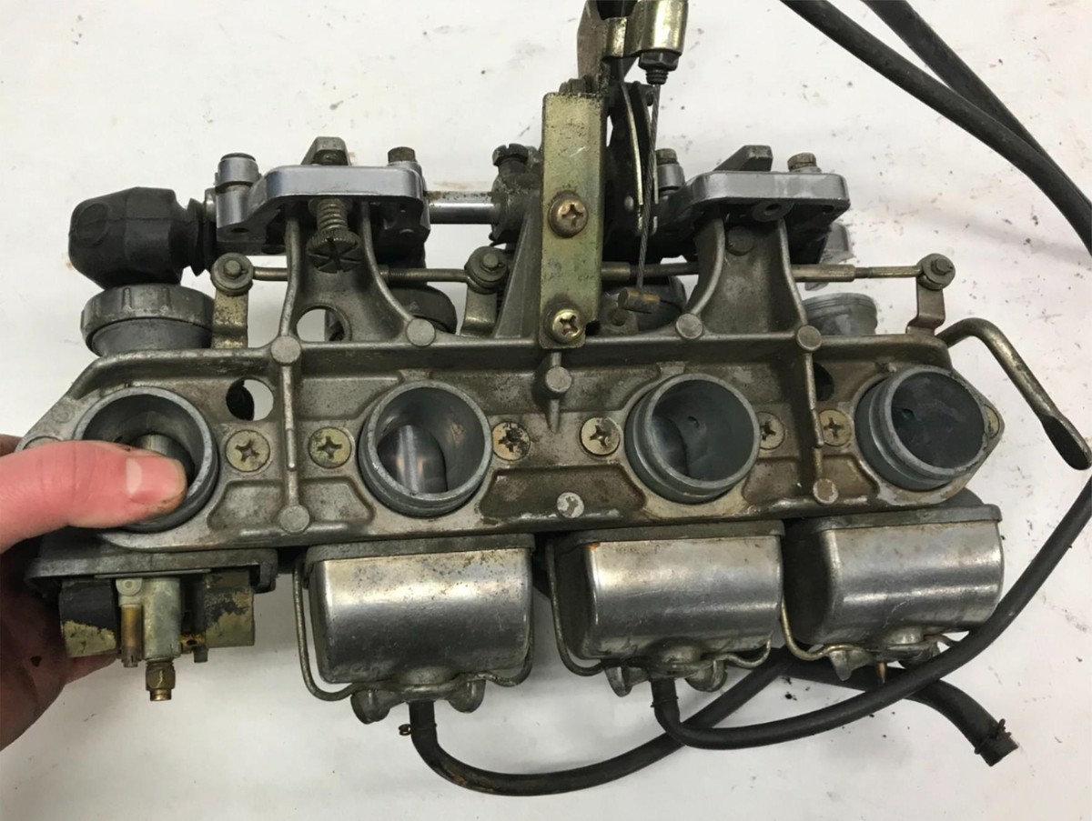 s-l1200.jpg s-l1200.jpg