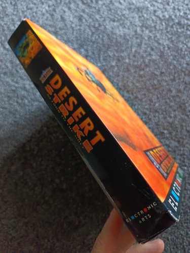 EA Desert Strike - Return To The Gulf • Juego Commodore Amiga en muy buena condición caja grande - Imagen 3 de 5