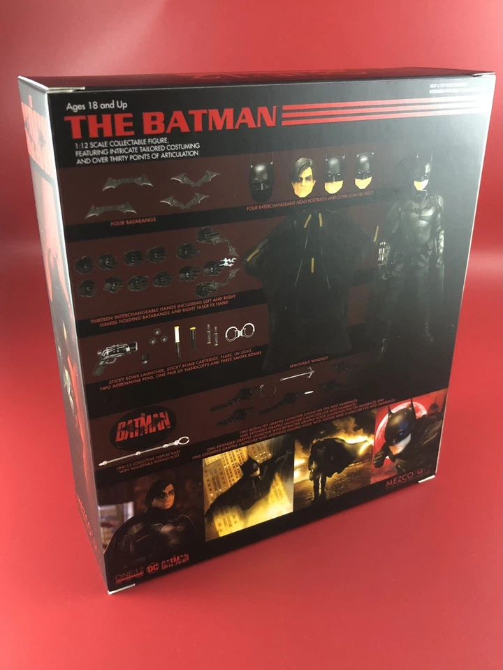 MEZCO ONE:12 COLLECTIVE The Batman BRAND KNEW toy figurine collectible - Image 2 of 4