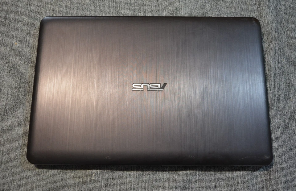 Notebook pc portatile i5 15 ASUS VivoBook Max X541U SSD 256 15,6" - Immagine 3 di 4