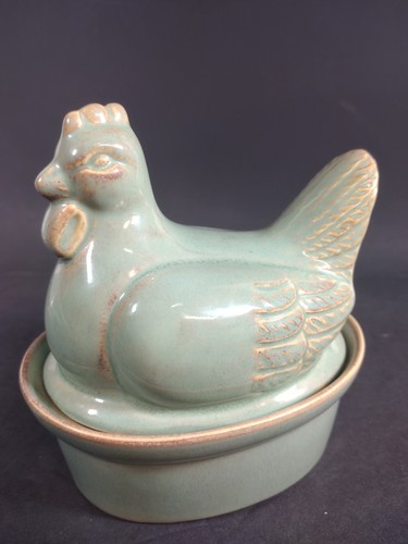 Vintage HON Hen On Nest Blue Green Chicken On Nest Turquoise Blue Stoneware GUC - Picture 4 of 12