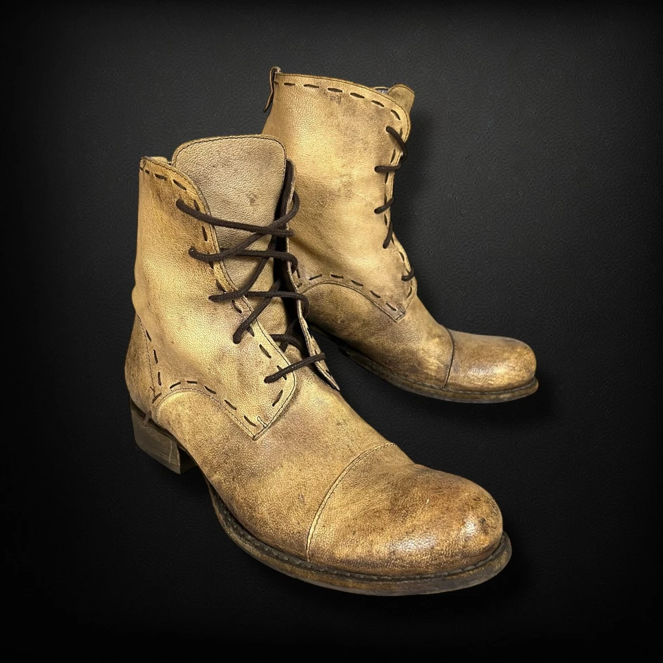 Barneys Co-op New York Womens Size 7M Distressed Combat Boot Made in Italy - Image 3 of 4