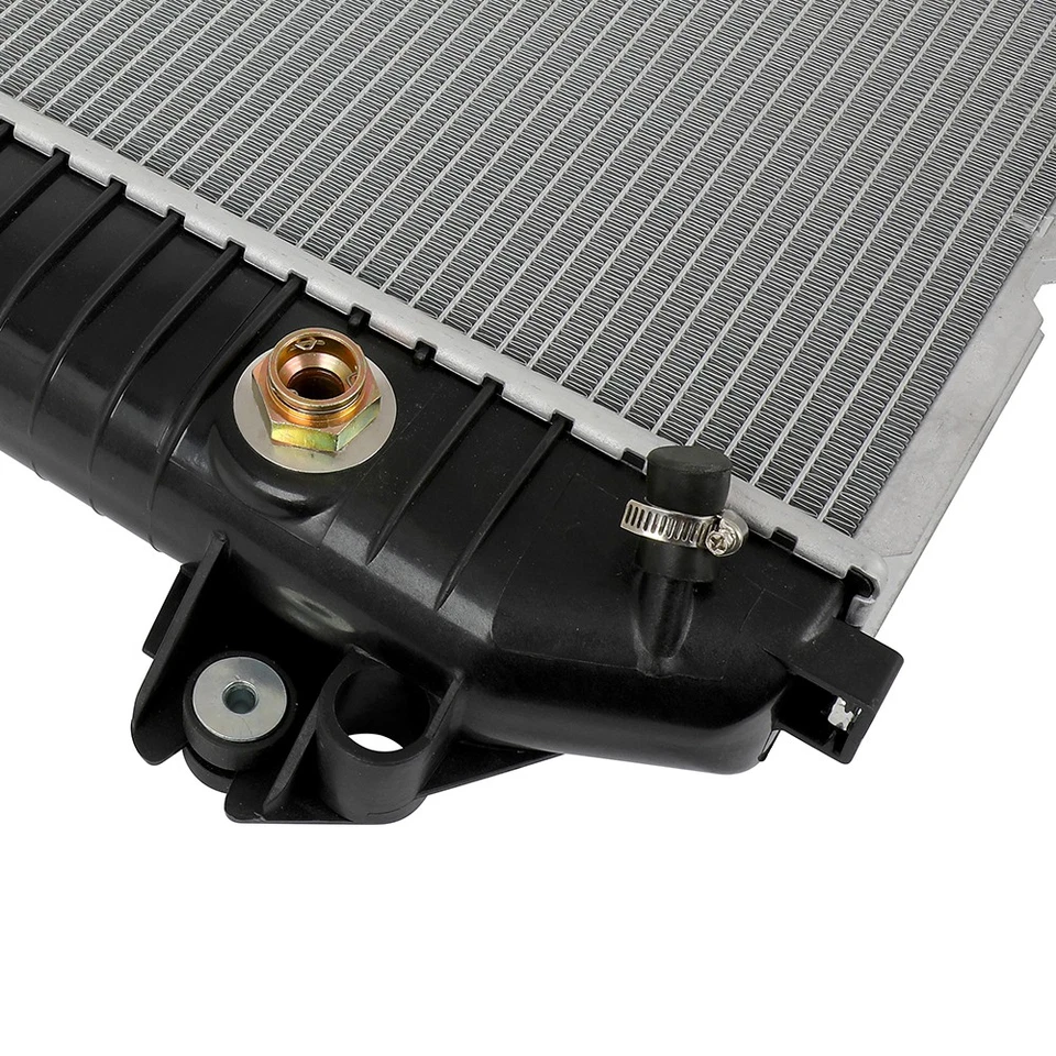 Radiator For 2006 Chevrolet Silverado 3500 2006-2010 Chevrolet Silverado 2500 HD - Image 4 of 4