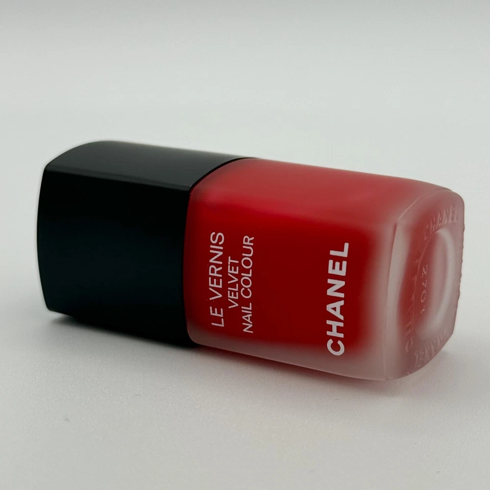 CHANEL LE VERNIS 636 ULTIME Esmalte de Uñas Color Tono - Totalmente Nuevo En Caja Foto 4 de 4