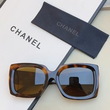 CHANEL CH5435 Women's Sunglasses Lens Size 53 22-140mm- With New Case