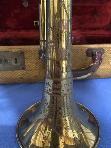 Cornet Bundy Selmer engraved w/ Original case Mute, Selmer Mouthpiece, Holder - Picture 6 of 24
