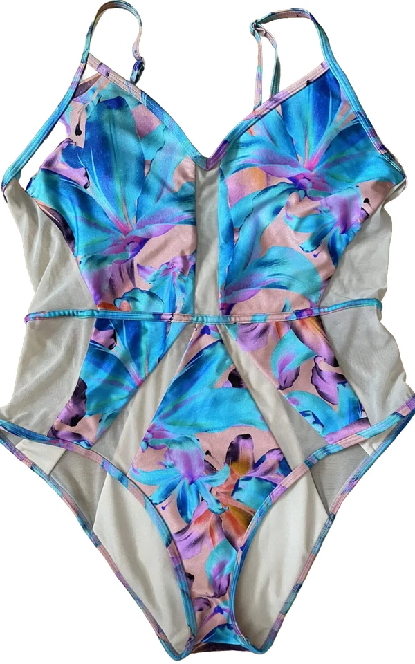 L. A. Traje de baño floral de una pieza Hearts para mujer multicolor talla grande Foto 4 de 4