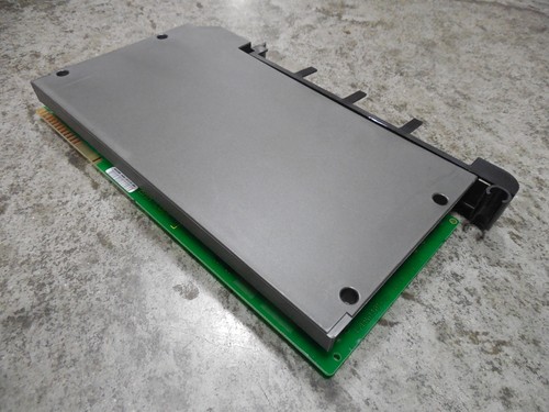 USED Allen Bradley 1771-OW16/B Electromechanical Contact Output Module Rev. C01 - Picture 2 of 3