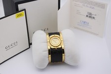 Gucci Twirl 112 Bracciale Largo Orologio Donna Acciaio Placcato Oro