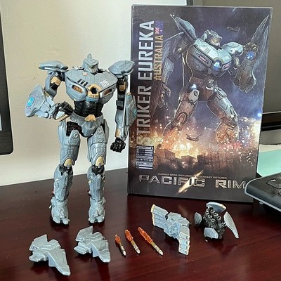 NECA Pacific Rim LED Figur l Red Tramp Mecha   Gipsy Danger & Obsidian Fury
