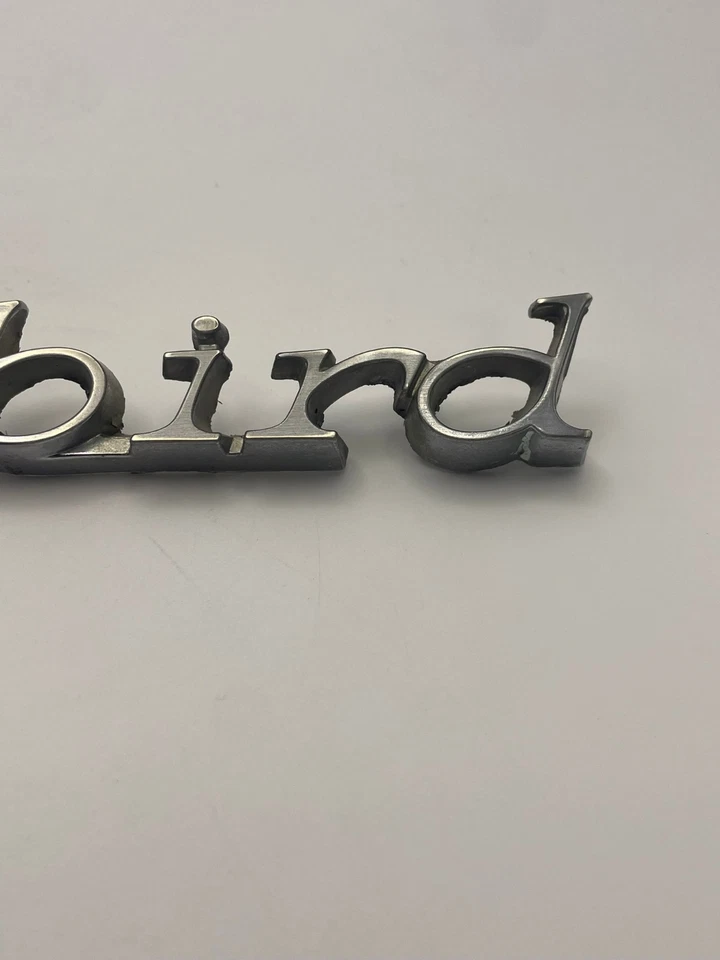 Pontiac Firebird 1971-1981 guardabarros delantero embellecedor lateral emblema de coche OEM cromo genuino Foto 4 de 4