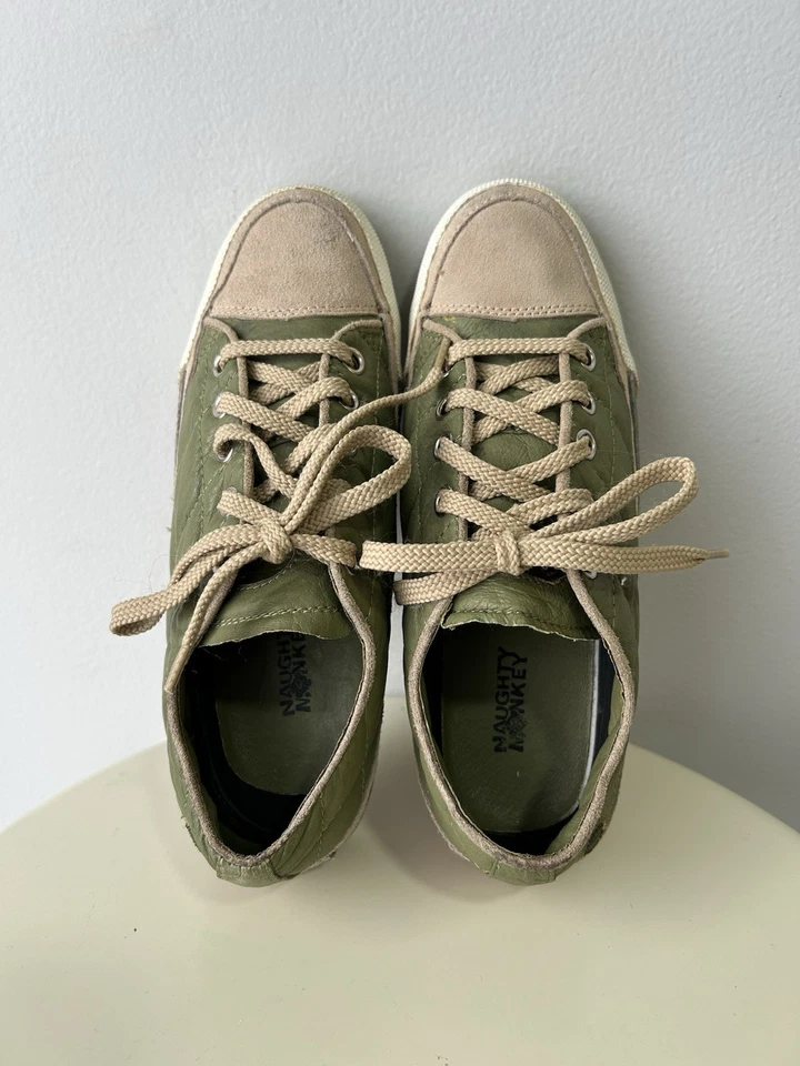 Tenis informales Naughty Monkey Metro para mujer talla 8 de cuero acolchado verde Foto 4 de 4