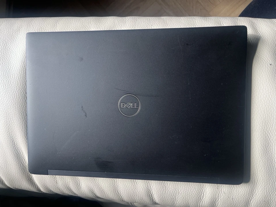 Dell Latitude 7390 · i5-8350 · 8GB · 256GB, photo 1 of 3