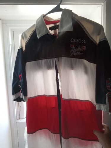 Vintage COOGI Short Sleeve Printed Button Front Shirt Red White Blue Men's Rare