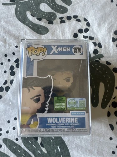 Funko Pop! Wolverine #1576 w/ Protector LE 5000 Shared ECCC