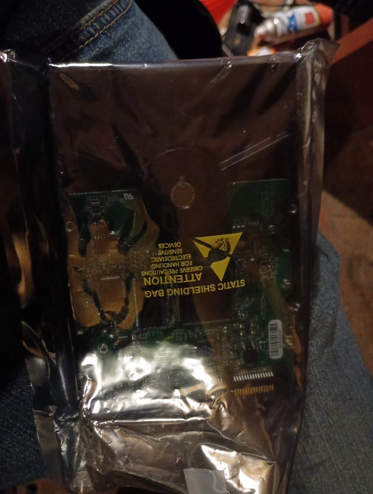 Nuevo disco duro Maxtor MaxLine Plus II 250 GB SATA/150 3,5" Foto 3 de 3