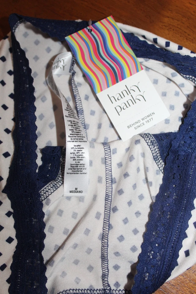 HANKY PANKY DREAMEASE BOYSHORT CROCHET ENCAJE RIBETE GEOMÉTRICO AZUL Y BLANCO TALLA M Foto 3 de 4