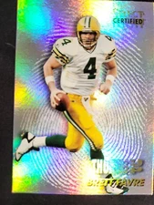 1996 Select Certified  Brett Favre THUMBS UP FOIL Card #7 OF 24 Packers HOF