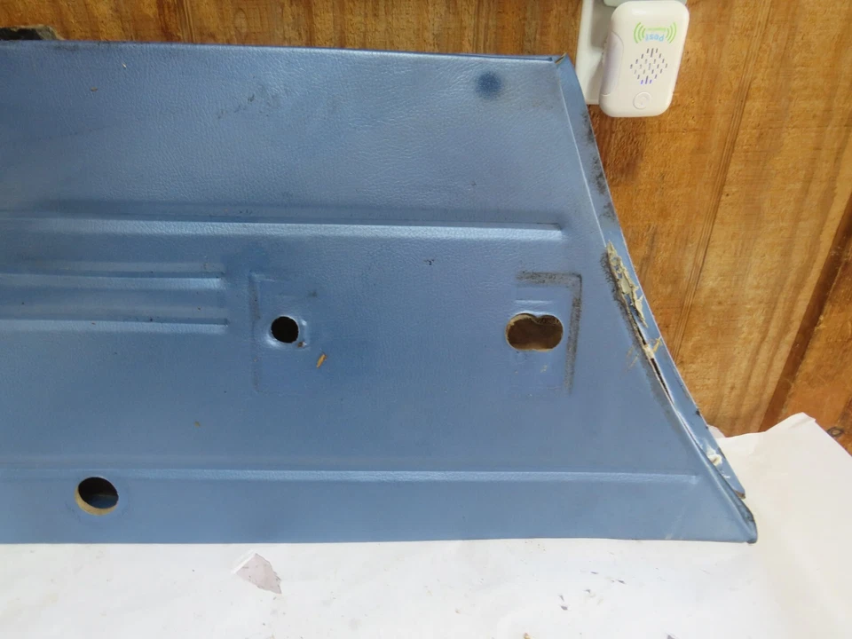 AMC AMERICAN RAMBLER ROGUE SCRAMBLER 1968 S/C paneles interiores traseros azul Foto 3 de 4