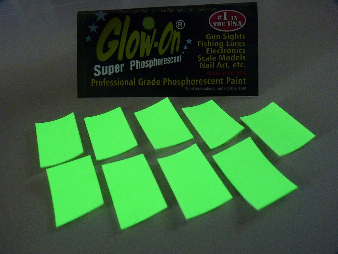 Glow-On 9 2x3 cm Repositionable Glow In The Dark Stickers for