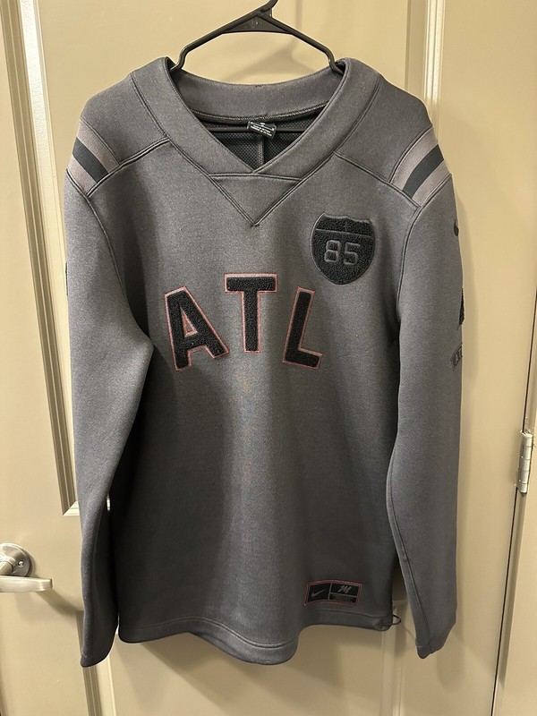 Nike ATL 85 Grey Crewneck Medium M Men’s NWOT RARE Atlanta Falcons