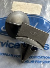 New genuine Ford Sierra Mkl Mk2 and Escort Cosworth bumper Retainer  clips (2)