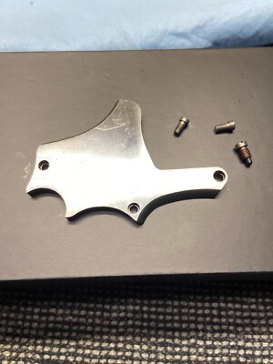 Smith & Wesson Model 686 Stainless Side Plate with Screws (414)