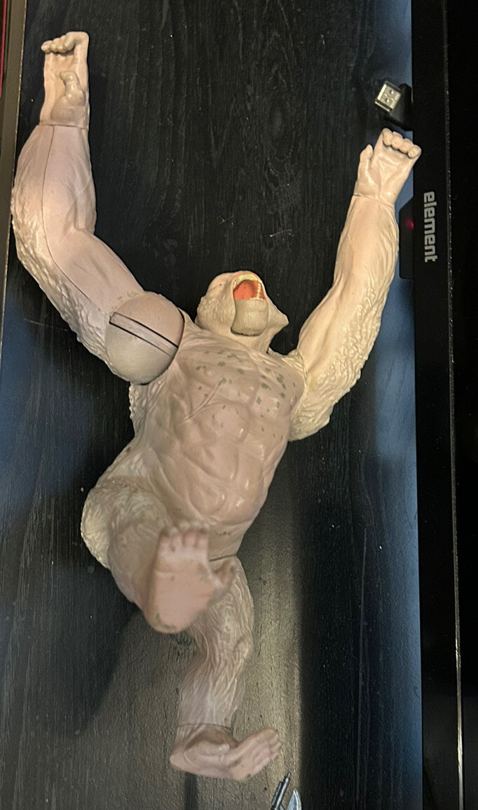 Rampage The Movie: Big City Brawl George 8” Gorilla Ape