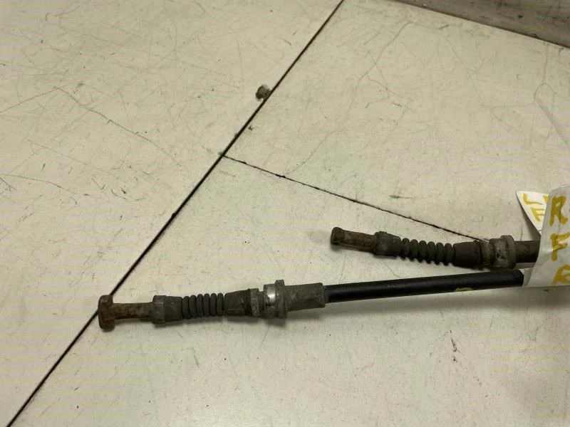 Ford Fusion SE 2012 cables de freno de estacionamiento de emergencia traseros OEM+ Foto 3 de 4