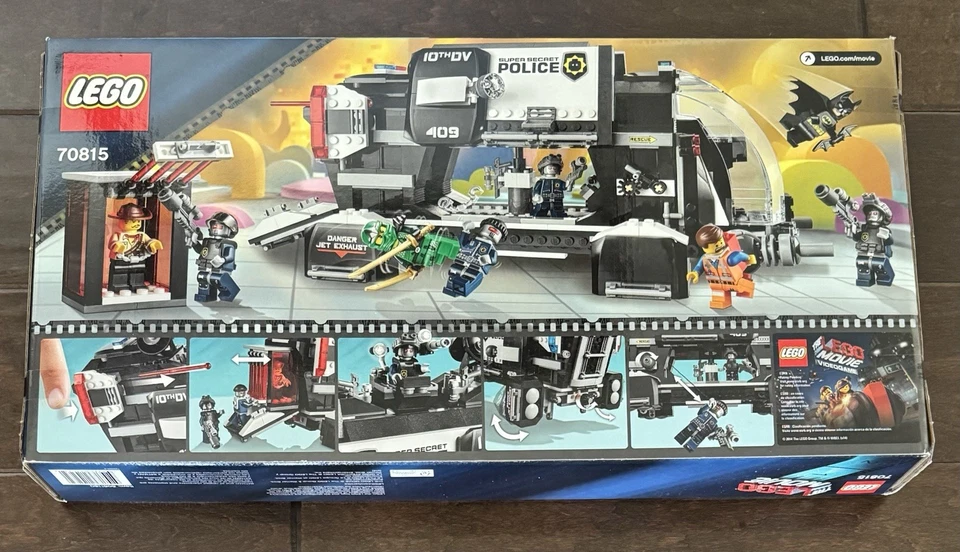 LEGO The LEGO Movie: Super Secret Police Dropship 70815 - Image 2 of 4