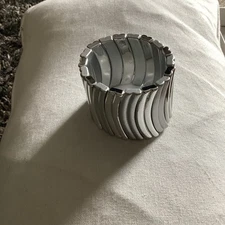 Expanding Bracelet In Silvertone 2 Inches Depth   In Acrylic