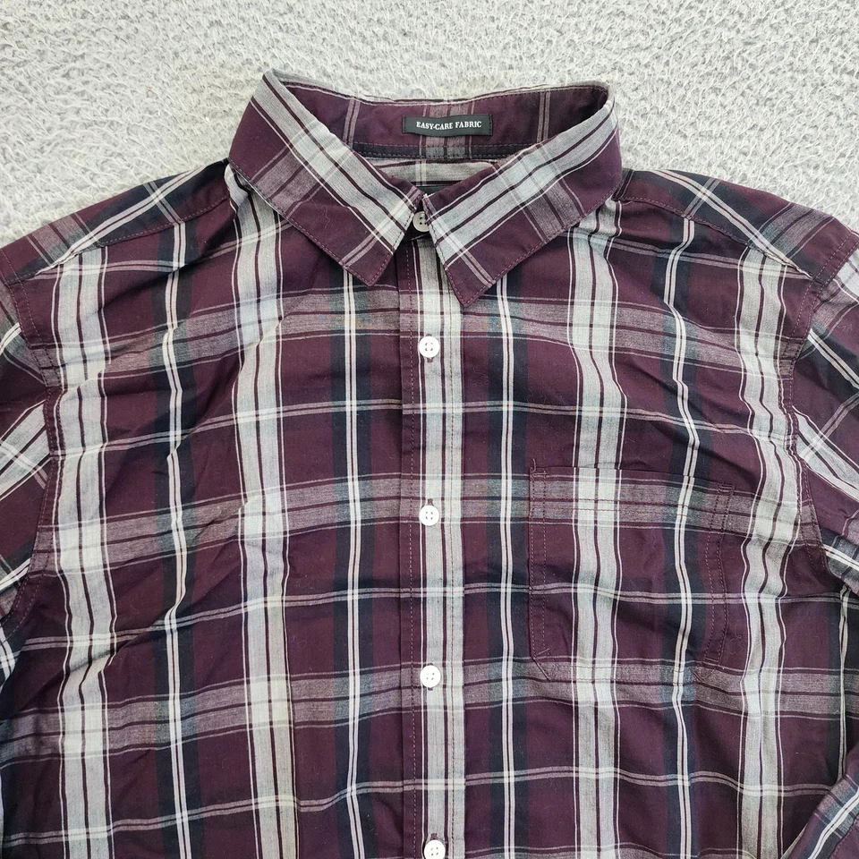 Camisa masculina Urban Pipeline grande xadrez borgonha fácil cuidado tecido botão para baixo parte superior - Imagem 2 de 4