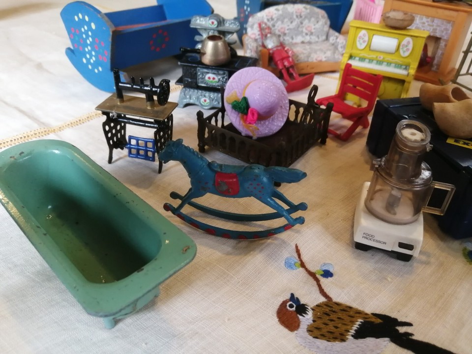 Vintage Dolls house furniture, job lot of over 25 eBay