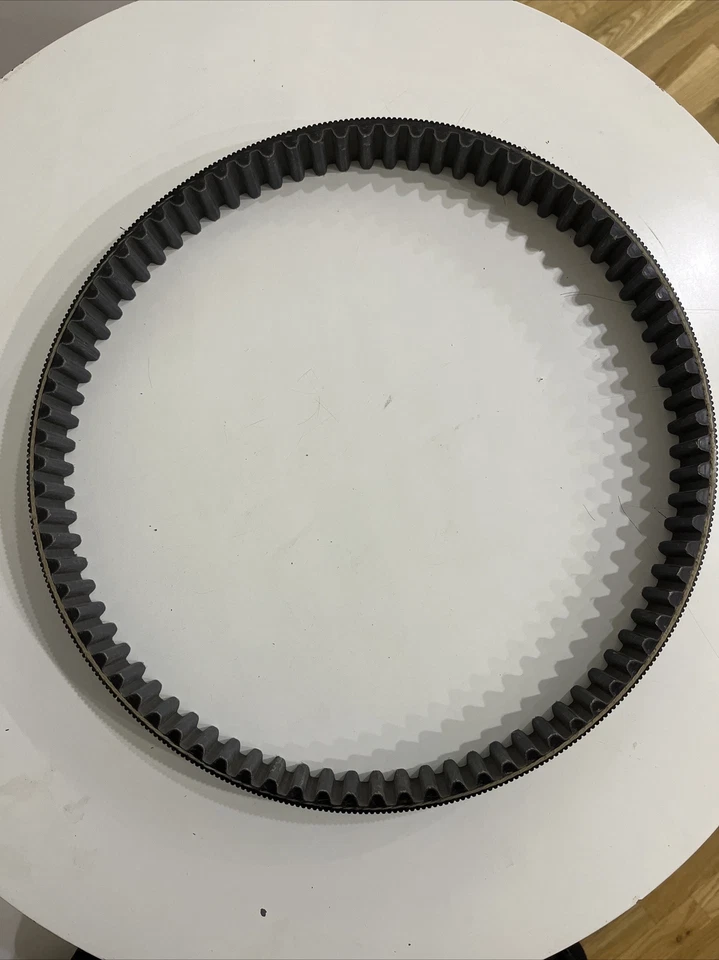 Gates Poly Chain Gt 14m-1120-37 USA 267M (USED) - Image 2 of 4