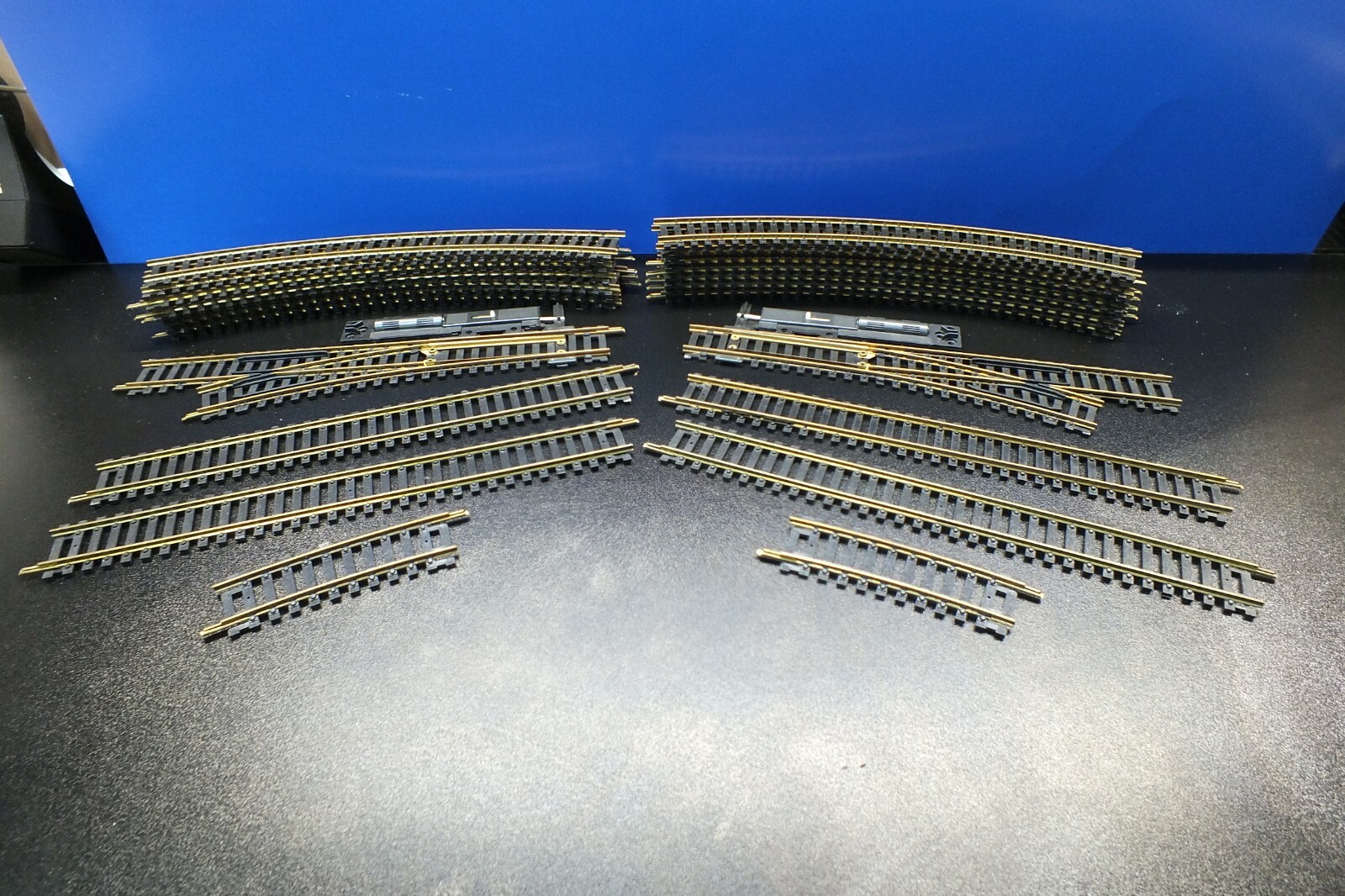 Lot of TYCO HO Scale Model Train Cars & Track Pieces VINTAGE eBay