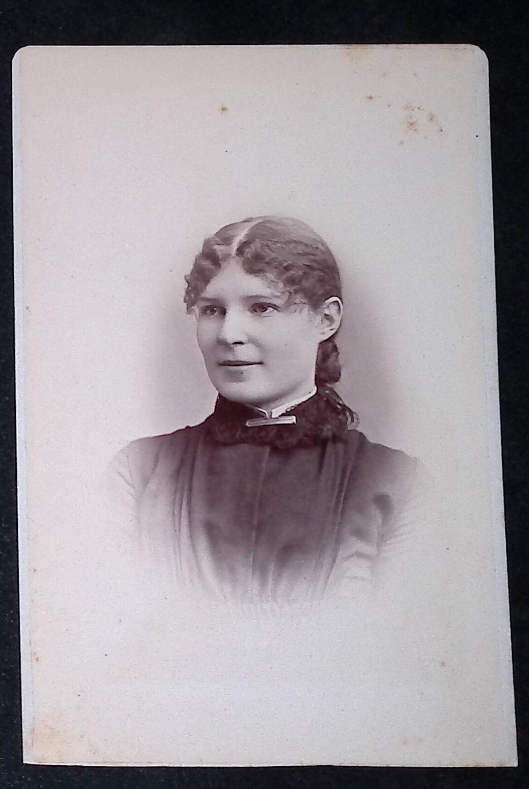 C.1880s Card Vassalboro ME Hartwell Studio Beautiful Woman W