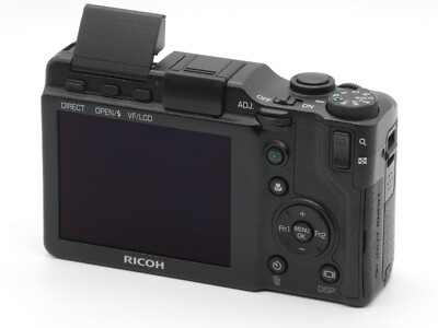 MINT IN BOX RICOH GR GXR P10 Lens Kit 28-300mm 10.0MP Digital